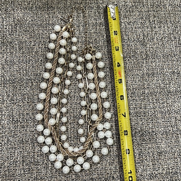 Elegant White and Gold Layered Necklace White House black market J53 - Picture 5 of 5